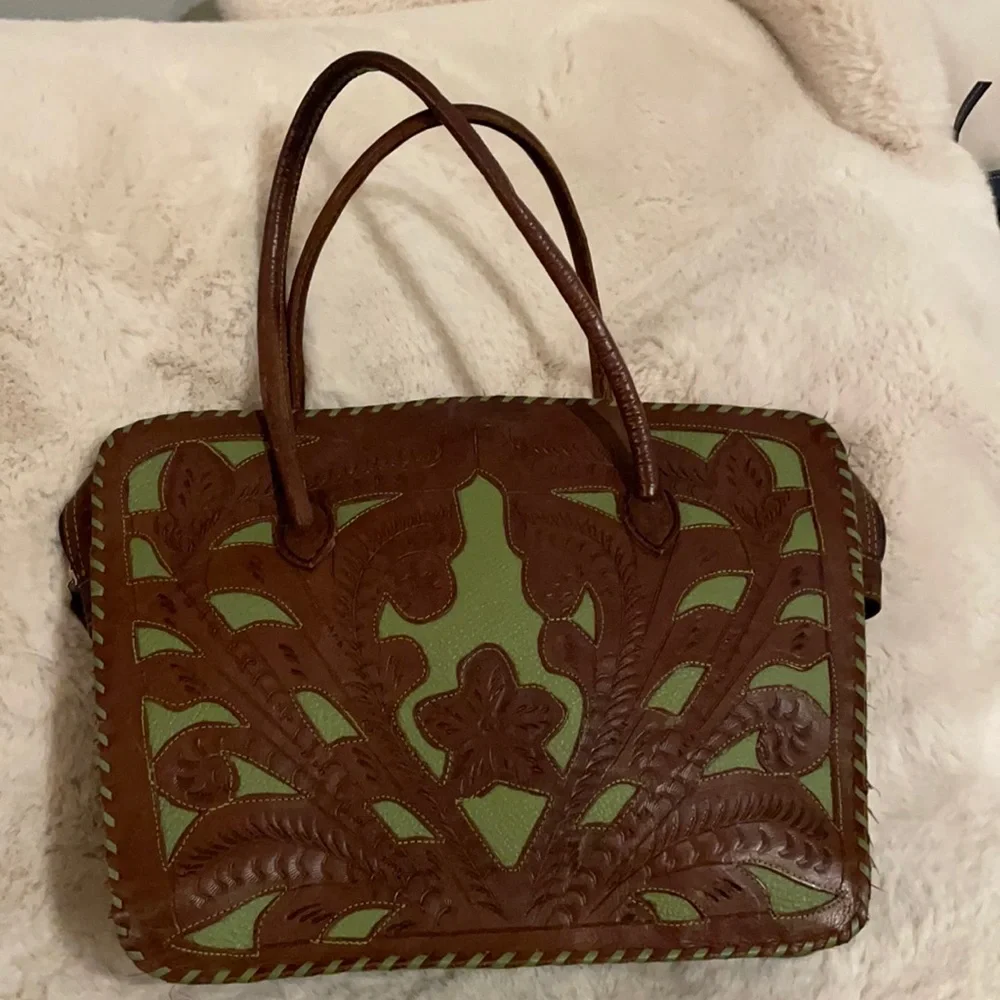 LEADERS IN LEATHER Hand-Tooled Cutout Brown/Green Leather Tote Bag - PARAGUAY